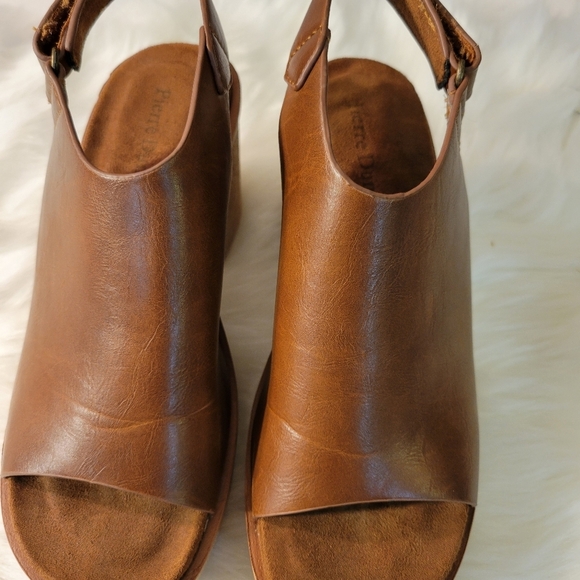 Brown Leather Women's Sandals - Picture 2 of 10